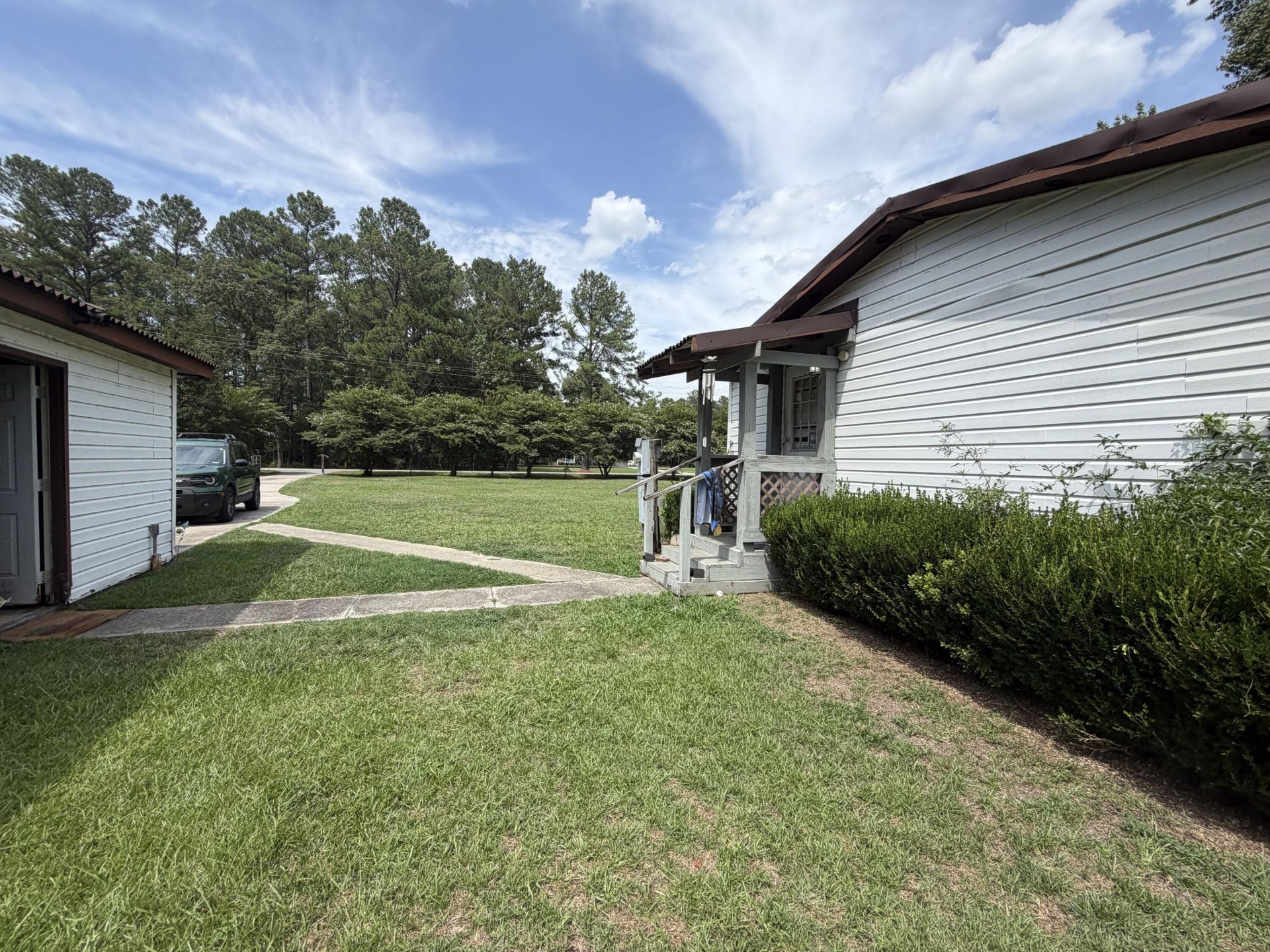 1097 Bethera Road Photo 10