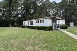 1097 Bethera Road photo 4