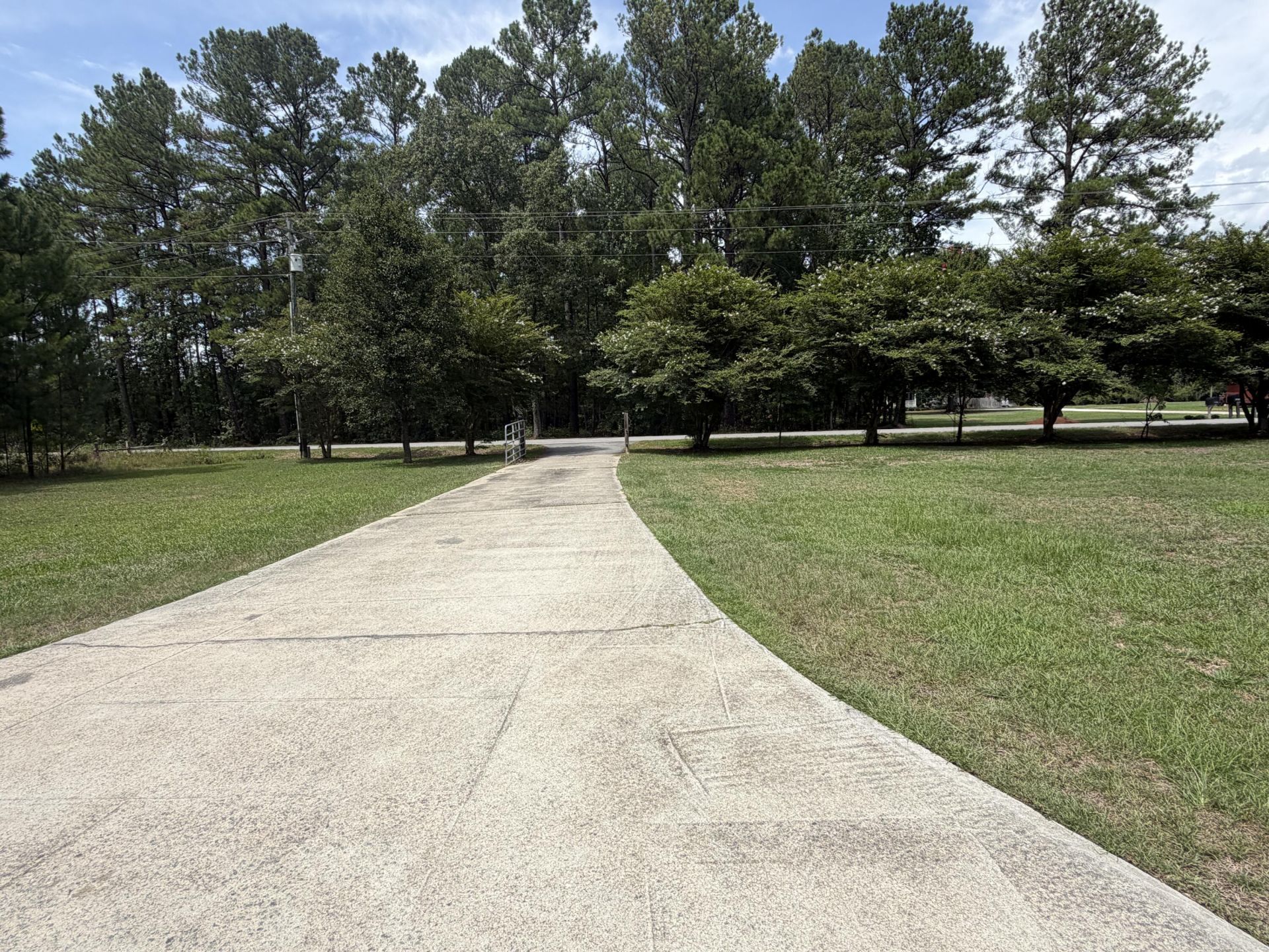 1097 Bethera Road Photo 4