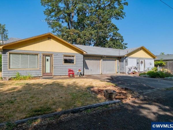 1120-1124 Sherman St SE, Albany, OR 97322