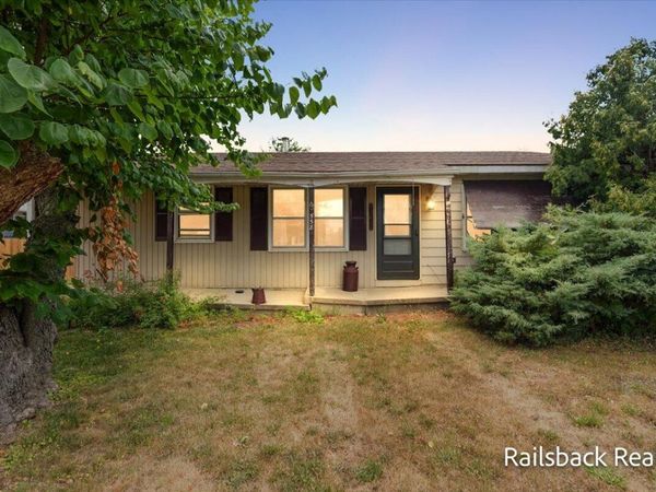 558 S Union Street, Sparta, MI 49345
