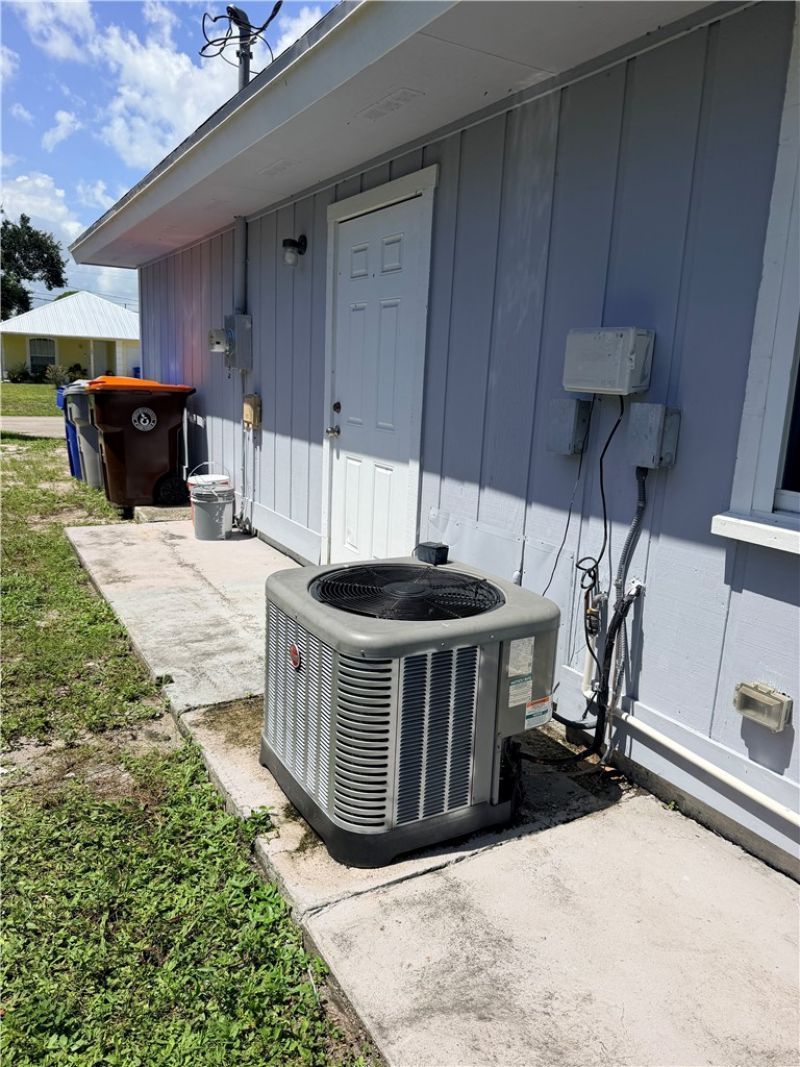 430 14th Place Sw, Vero Beach, FL 32962 Photo