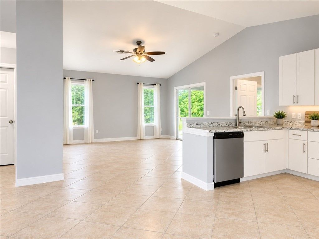 430 14th Place Sw, Vero Beach, FL 32962 Photo