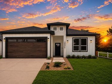 2806 Carter Street, Dallas, TX 75210