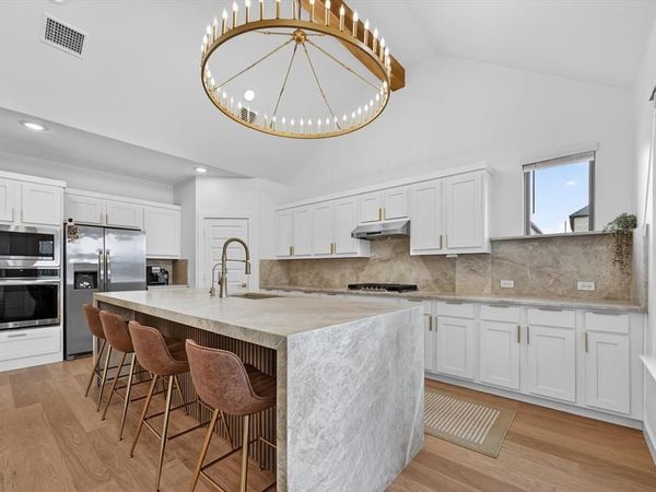 582 Silver Springs Lane, Lavon, TX 75166