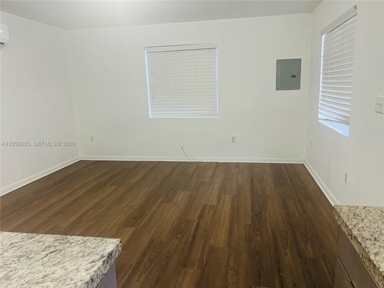 529 SW 3rd St , Unit 3, Miami, FL 33130 Photo