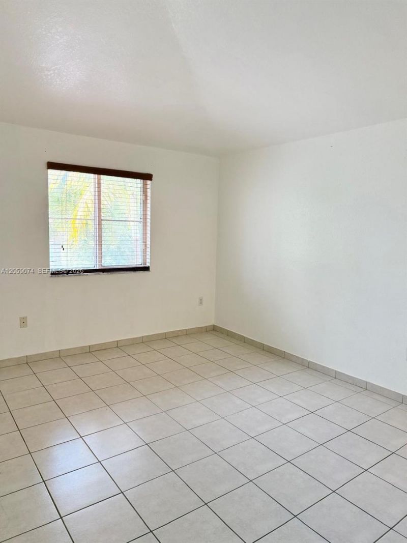 8906 W Flagler St, Unit 216, Miami, FL 33174 Photo