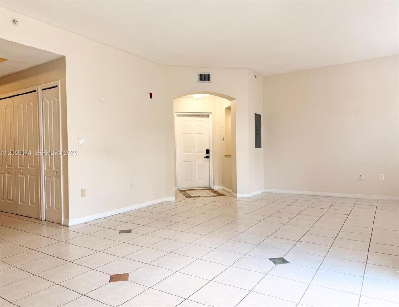 8906 W Flagler St, Unit 216, Miami, FL 33174 Photo