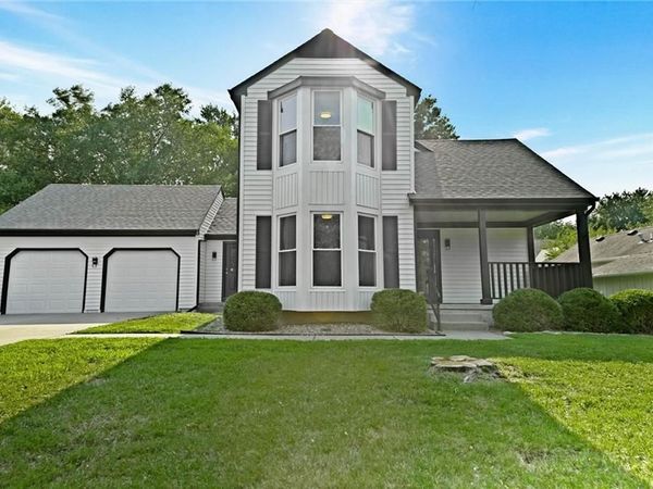 15105 Dearborn Street, Overland Park, KS 66223