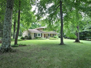 5915 Headley Road, Gahanna, OH 43230