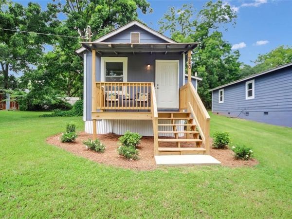 240 Jackson Street , Barnesville, GA 30204