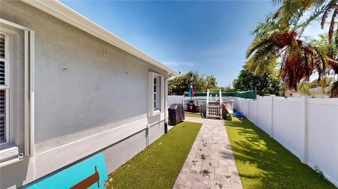 303 29th Street E, Palmetto, FL 34221 Photo