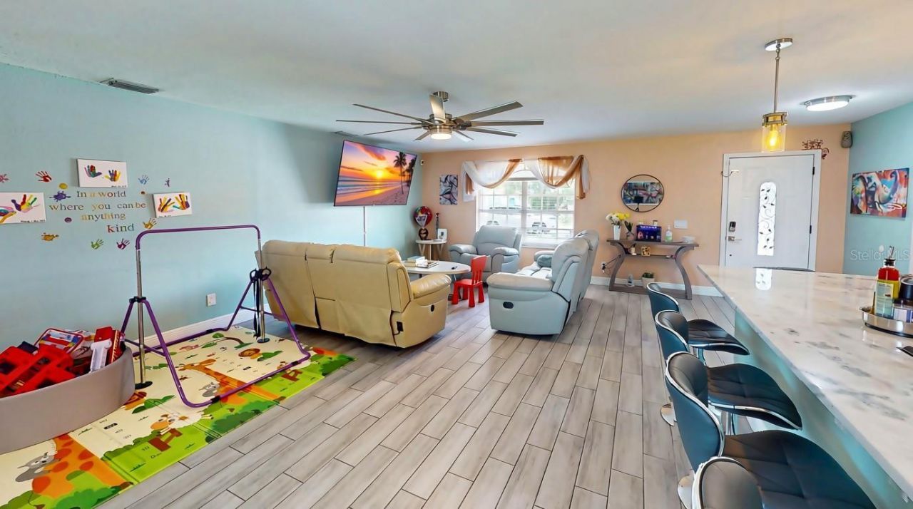 303 29th Street E, Palmetto, FL 34221 Photo