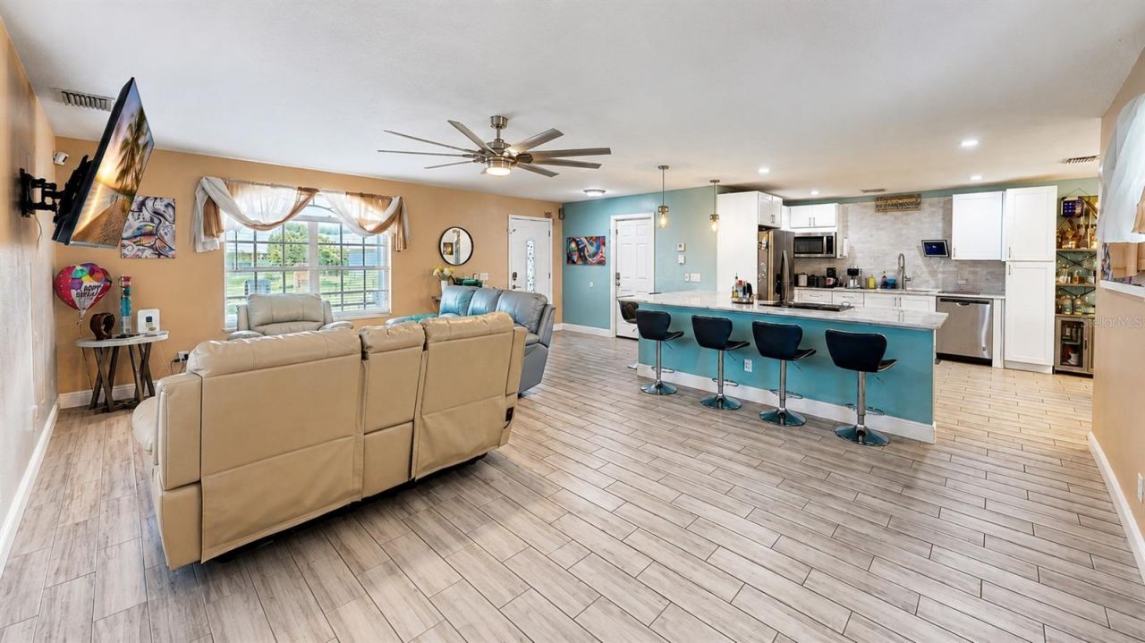 303 29th Street E, Palmetto, FL 34221 Photo