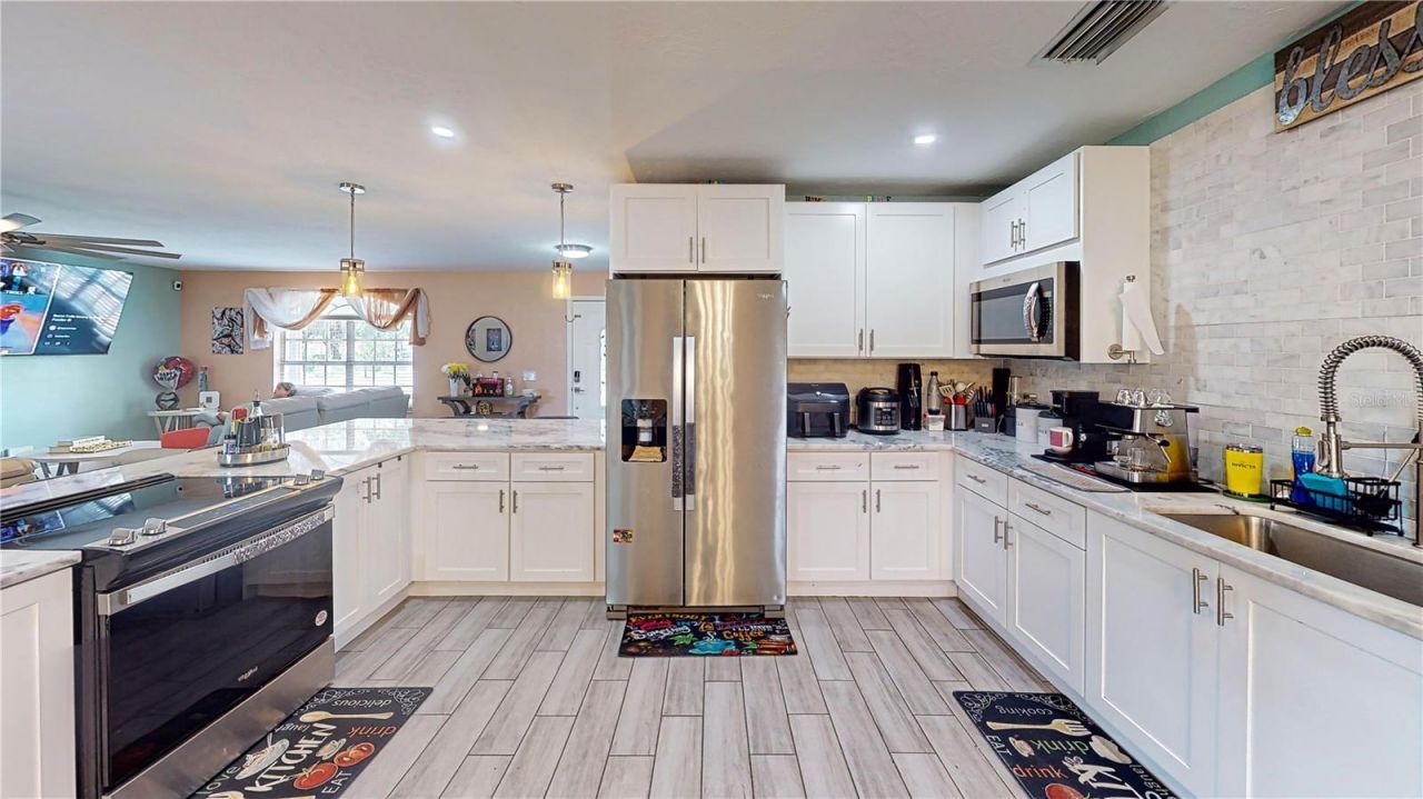 303 29th Street E, Palmetto, FL 34221 Photo