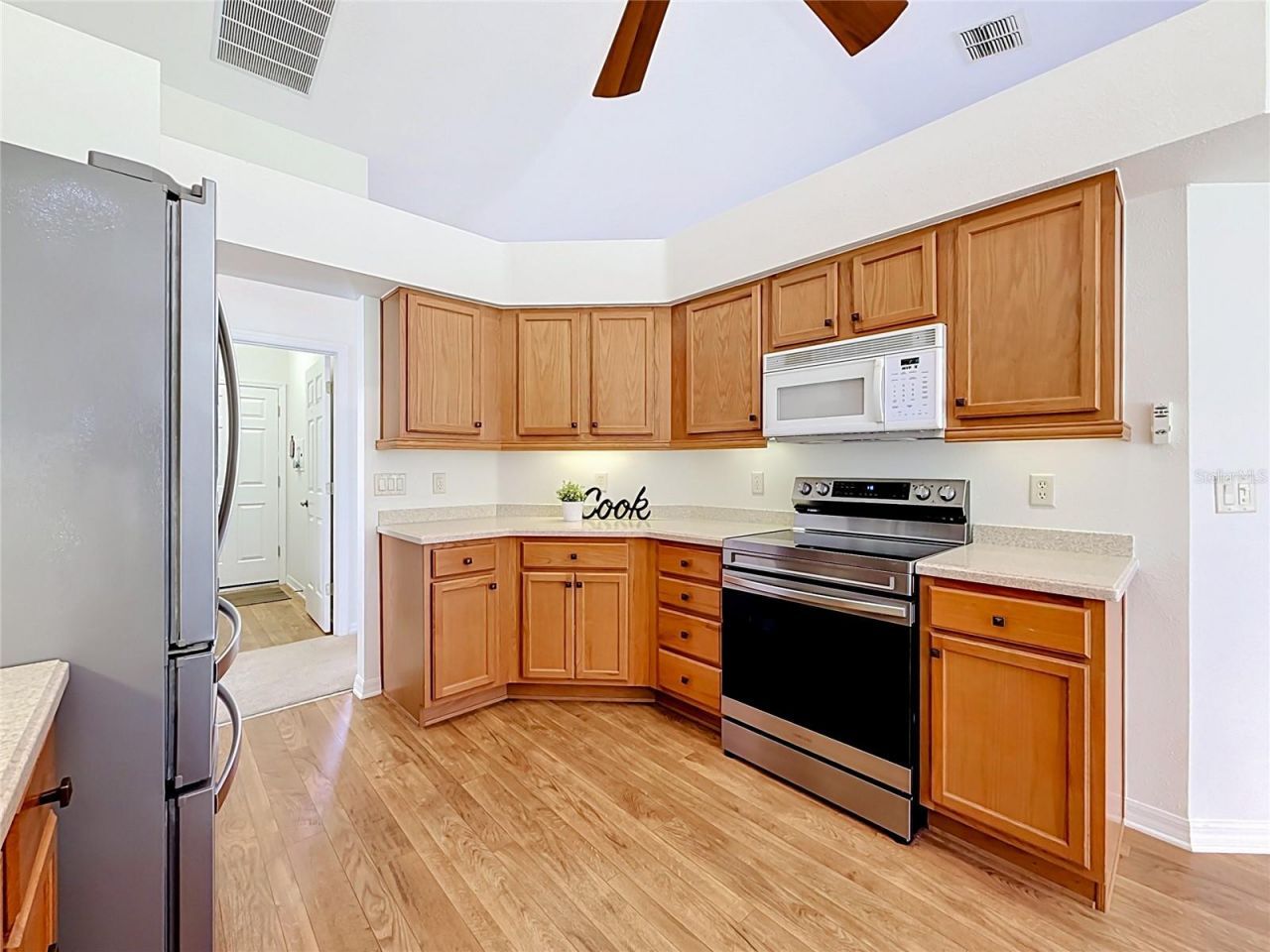 24100 Peekskill Street , Leesburg, FL 34748 Photo