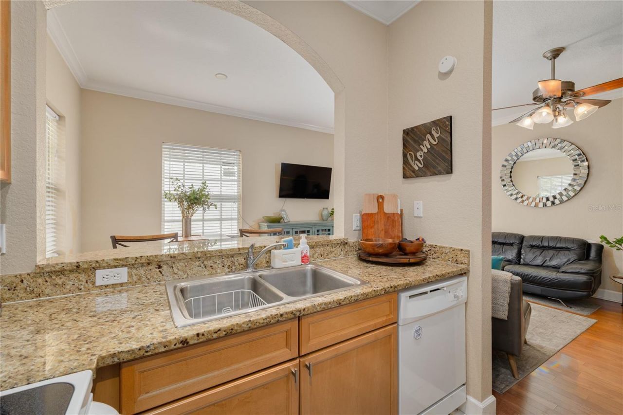 10015 6th Street N, Saint Petersburg, FL 33702 Photo