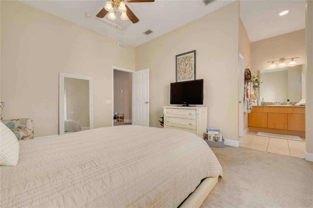 10015 6th Street N, Saint Petersburg, FL 33702 Photo