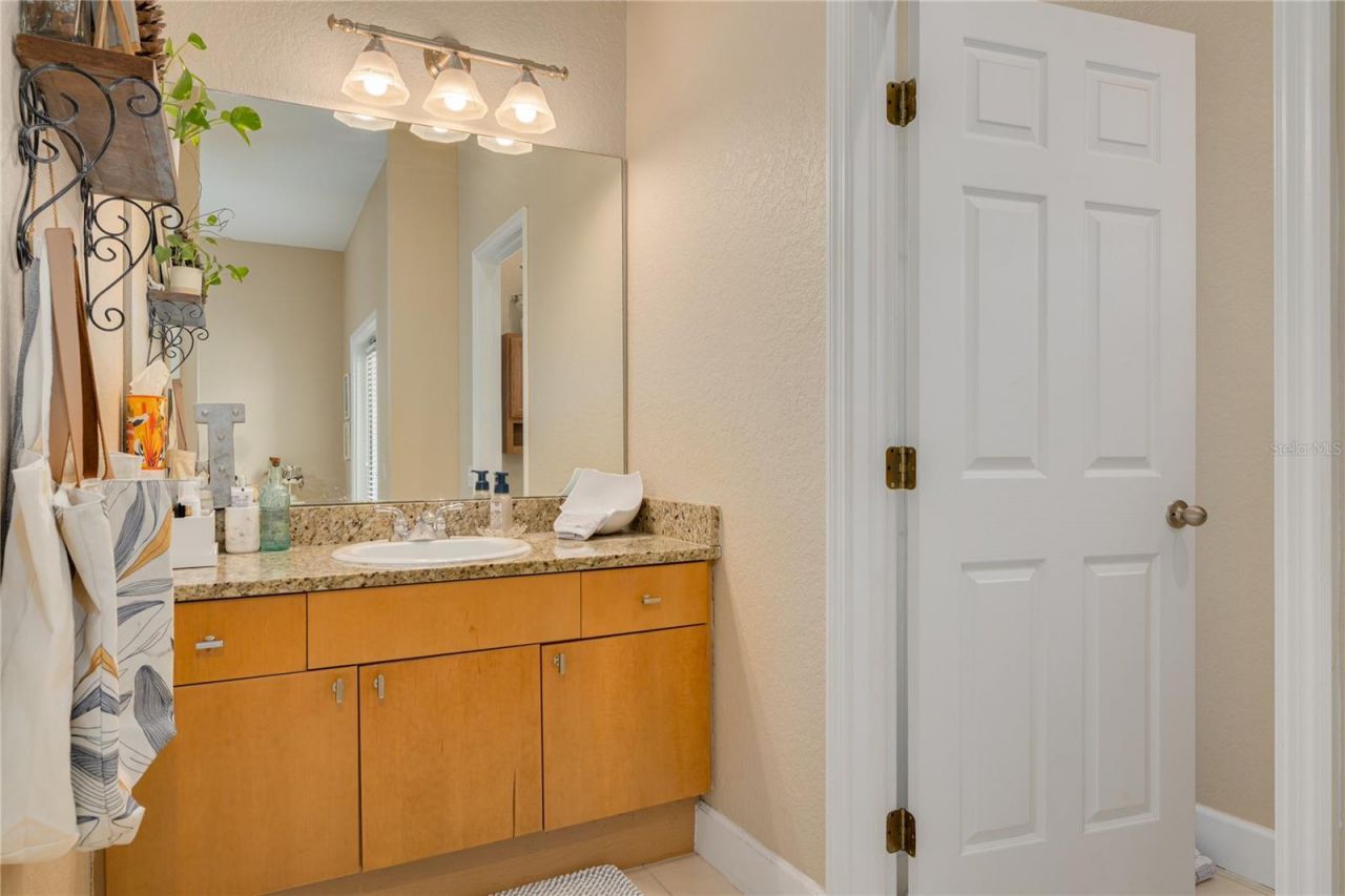 10015 6th Street N, Saint Petersburg, FL 33702 Photo
