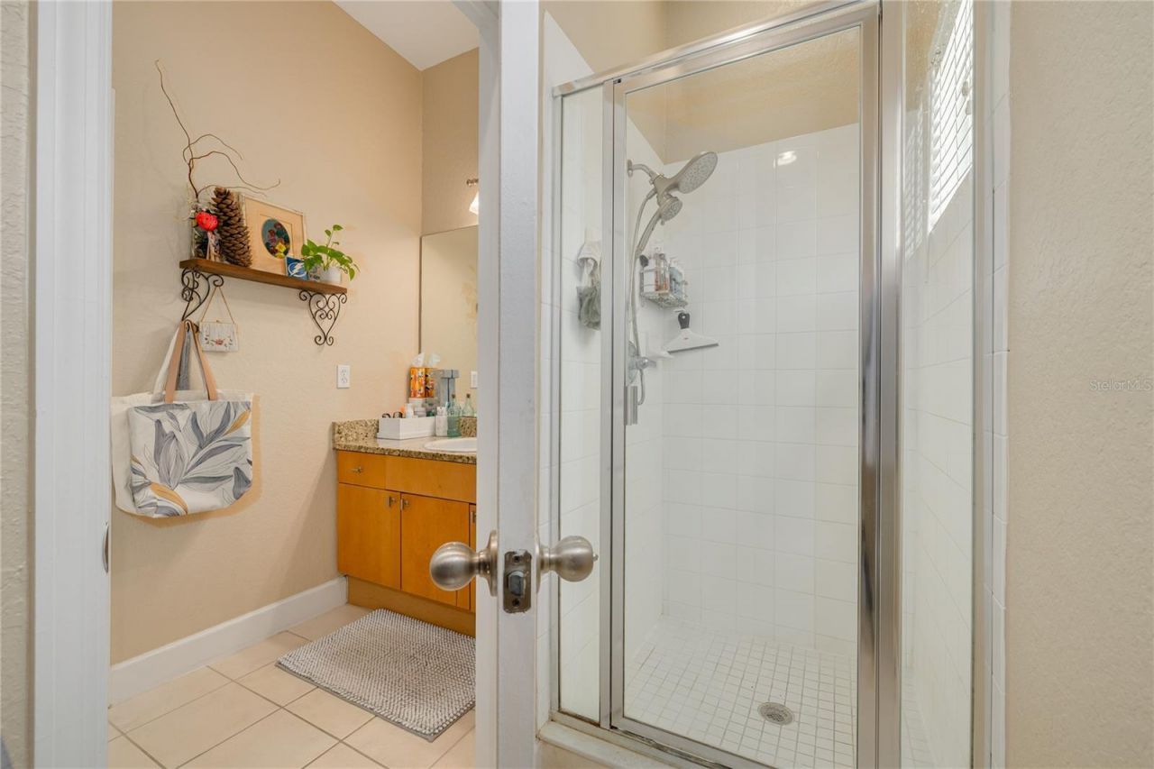 10015 6th Street N, Saint Petersburg, FL 33702 Photo