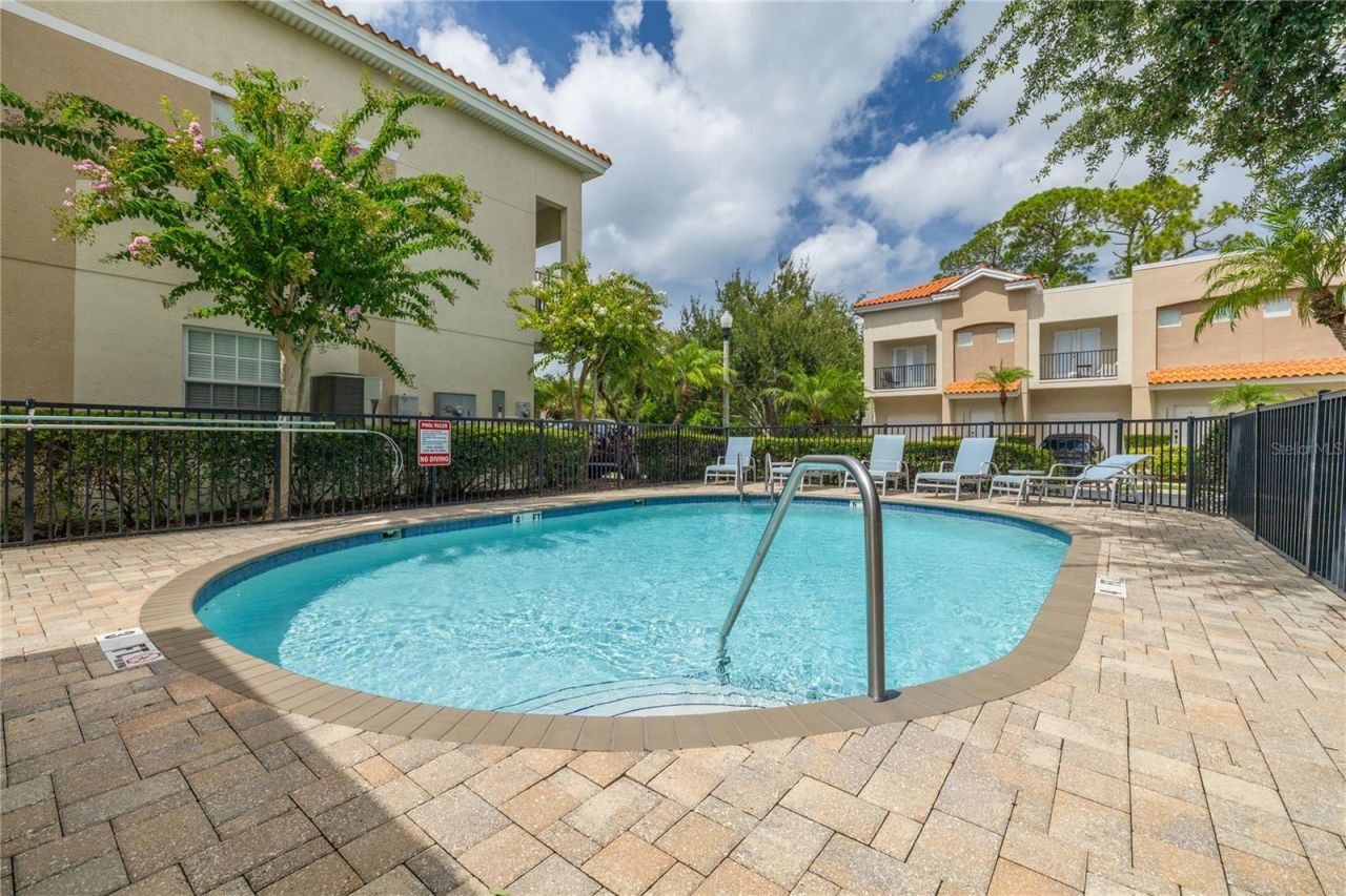 10015 6th Street N, Saint Petersburg, FL 33702 Photo