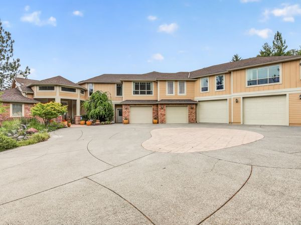 4459 Old Stage Road, Central Point, OR 97502