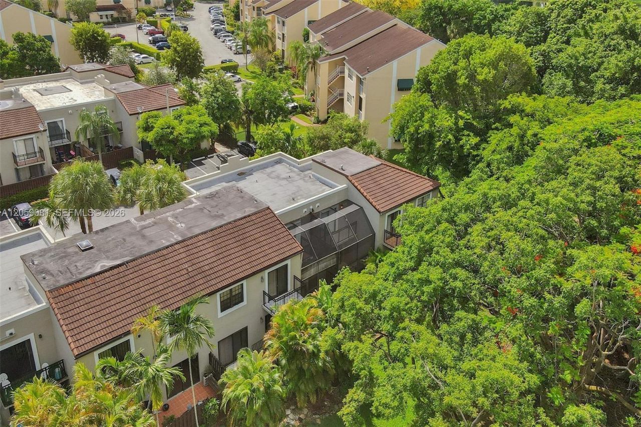 10540 SW 154th , Unit 7, Miami, FL 33196 Photo