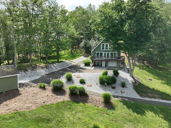 35 Niagara Trail , Malvern, OH 44644