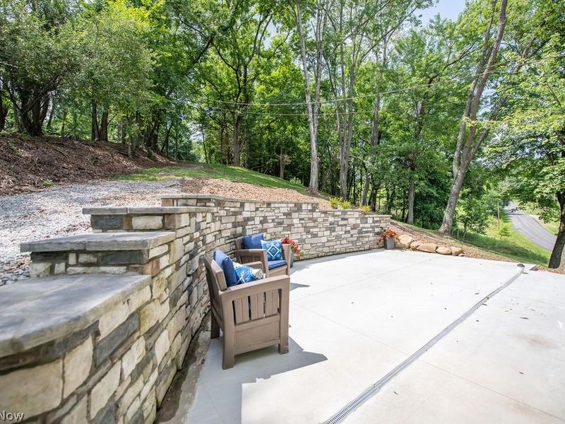 35 Niagara Trail, Malvern, OH 44644 Photo 16