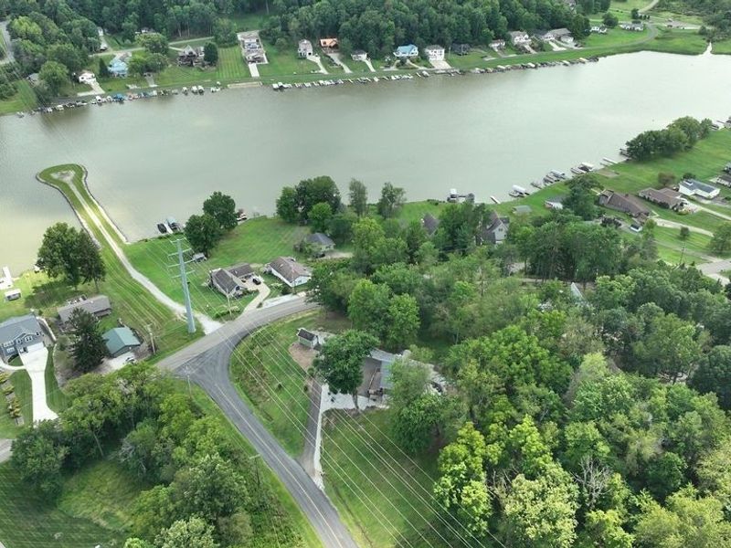 35 Niagara Trail, Malvern, OH 44644 Photo 3