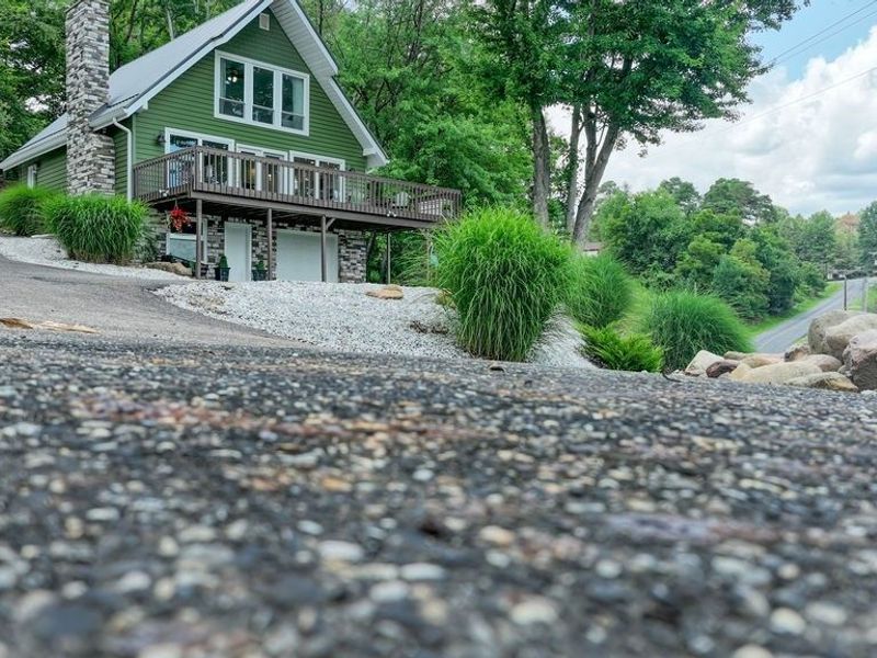 35 Niagara Trail, Malvern, OH 44644 Photo 8