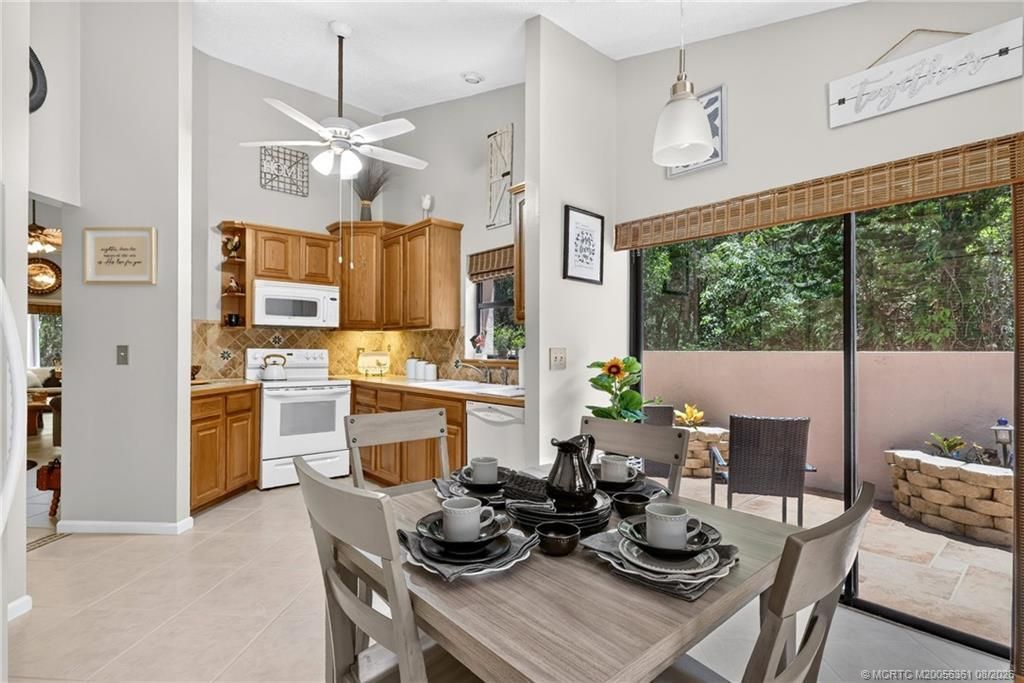 6041 SE Martinique Drive, Unit 104, Stuart, FL 34997 Photo