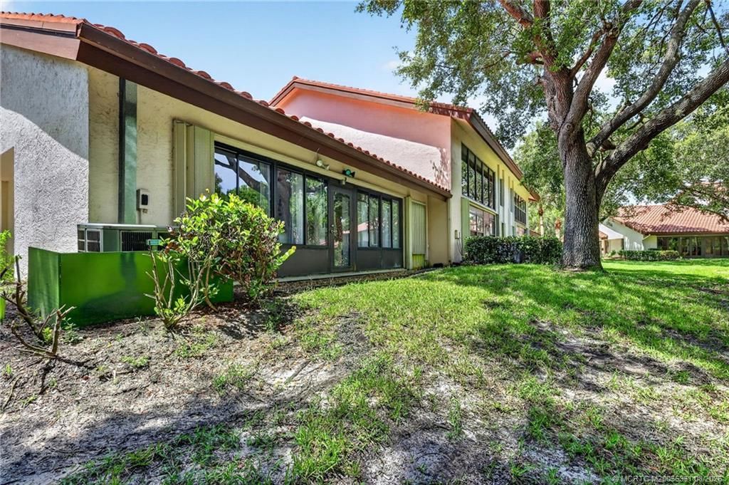 6041 SE Martinique Drive, Unit 104, Stuart, FL 34997 Photo