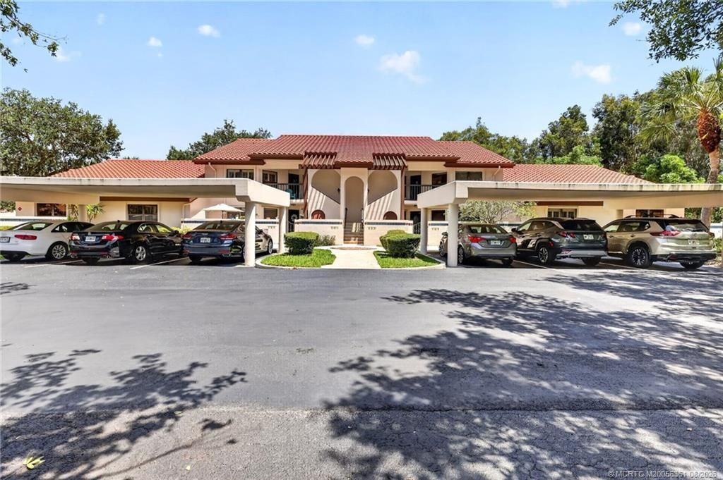 6041 SE Martinique Drive, Unit 104, Stuart, FL 34997 Photo