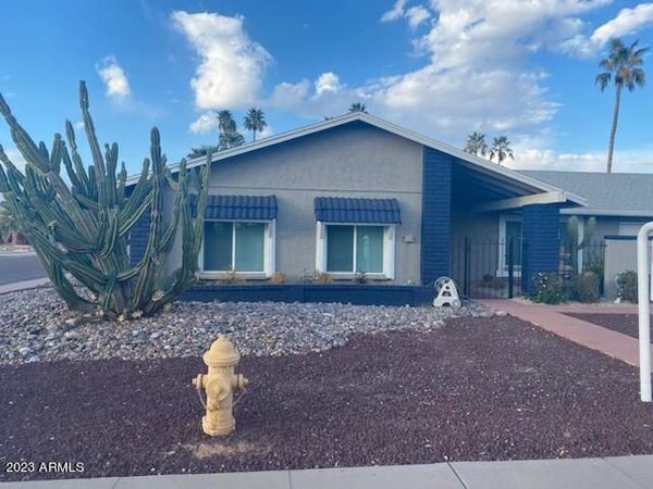 8820 E KALIL Drive, Scottsdale, AZ 85260