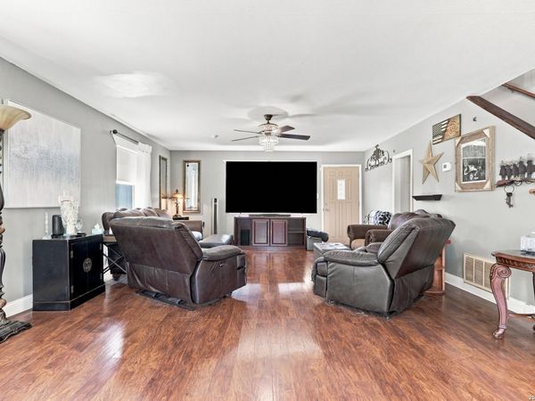9658 S FOSTER RD, San Antonio, TX 78222