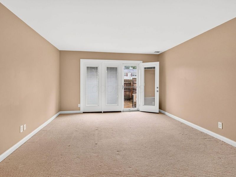 825 Mcclain Road , Columbus, OH 43212 Photo 17