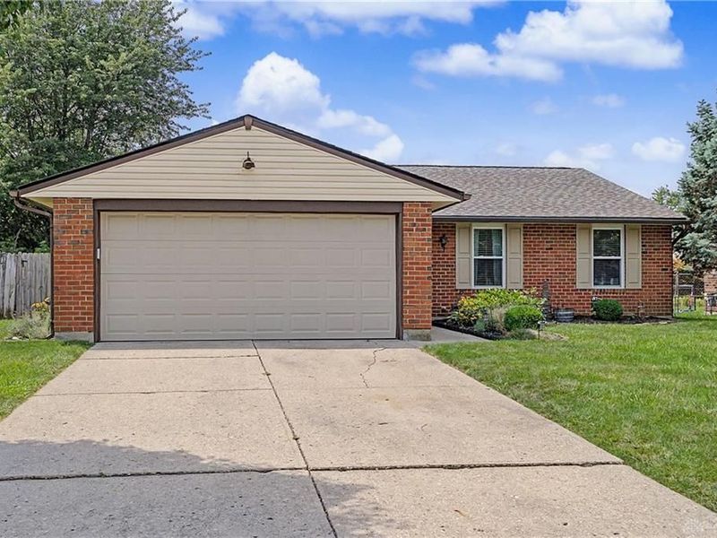 6078 Shull Road, Huber Heights, OH 45424 Photo 2