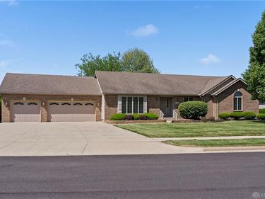 525 Burdick Drive, Washington Court House, OH 43160