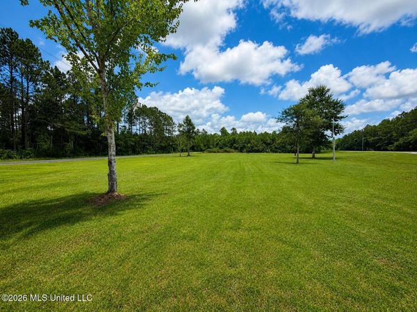 Nka Mississippi 614 , Moss Point, MS 39562