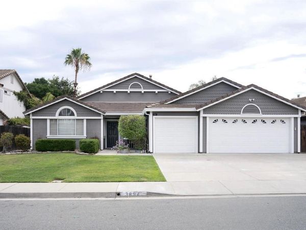 3894 Mission Ct, Oakley, CA 94561