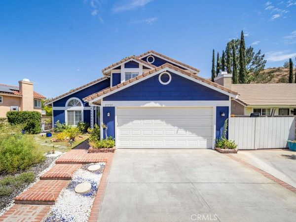 22237 Birmingham Place, Saugus, CA 91350