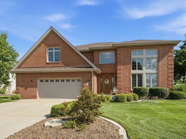 10800 Ridgewood Drive , Palos Park, IL 60464