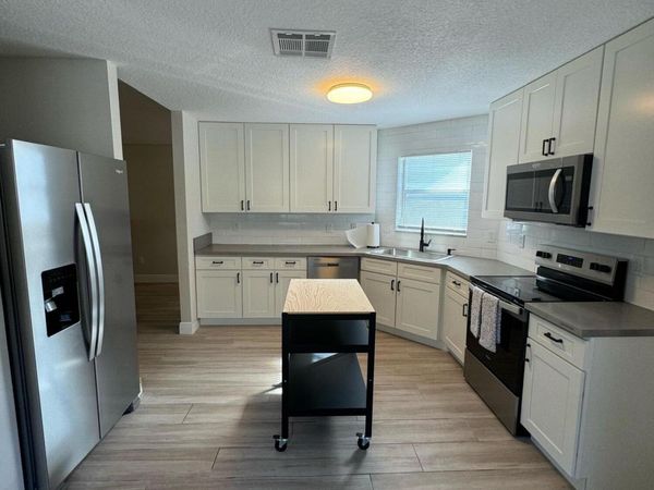 4020 E LOUISIANA Avenue, Tampa, FL 33610