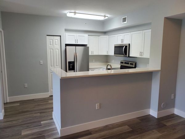 8070 N NOB HILL Road, Unit 106, Tamarac, FL 33321