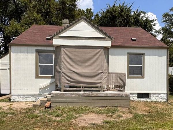 2612 E 75th Street, Kansas City, MO 64132