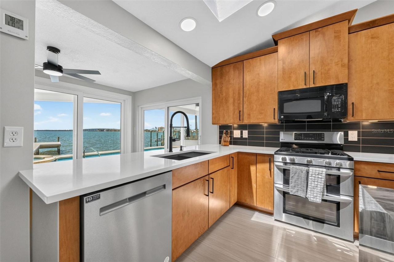 2936 68th Avenue S, Saint Petersburg, FL 33712 Photo