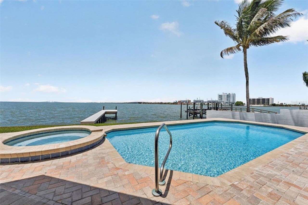 2936 68th Avenue S, Saint Petersburg, FL 33712 Photo