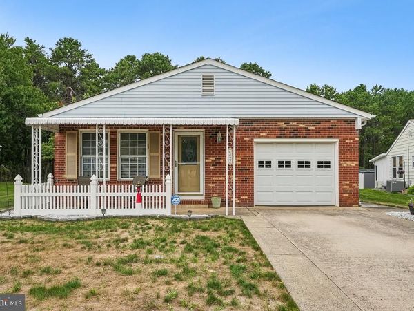 423 COSTA MESA DRIVE, TOMS RIVER, NJ 08757