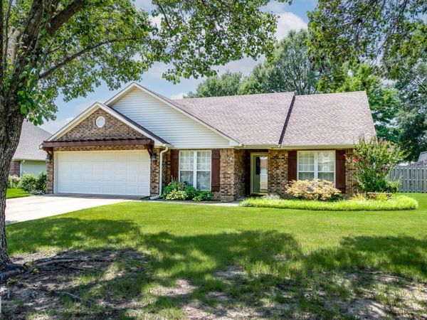 321 Oxford Cove, Jonesboro, AR 72404